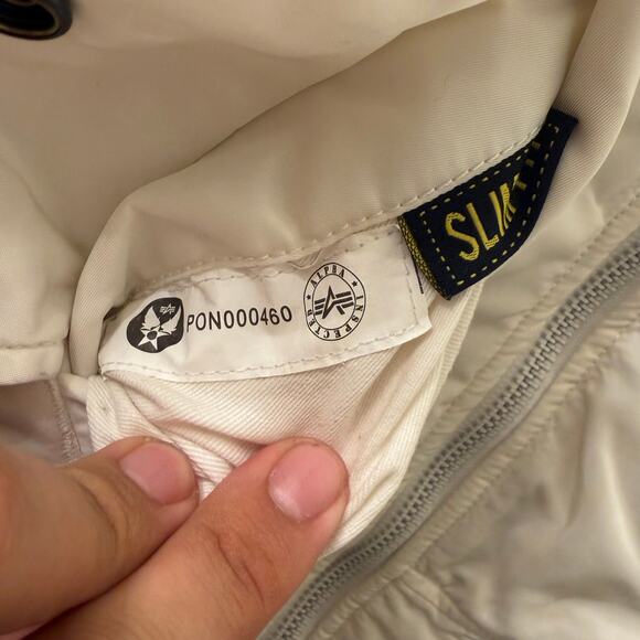 Rare Alpha Industries x Playboy Vandy 1 MA-1 Flight Jacket Patch White Mens XS - Picture 6 of 9